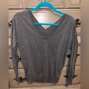 Grey V Neck American Eagle Long Sleeve Shirt Size XS